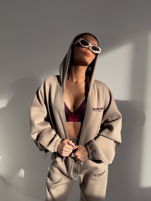 Dres CREAMY beż bluza i spodnie La Manuel