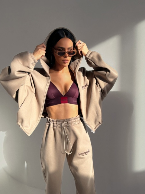 Dres CREAMY beż bluza i spodnie La Manuel