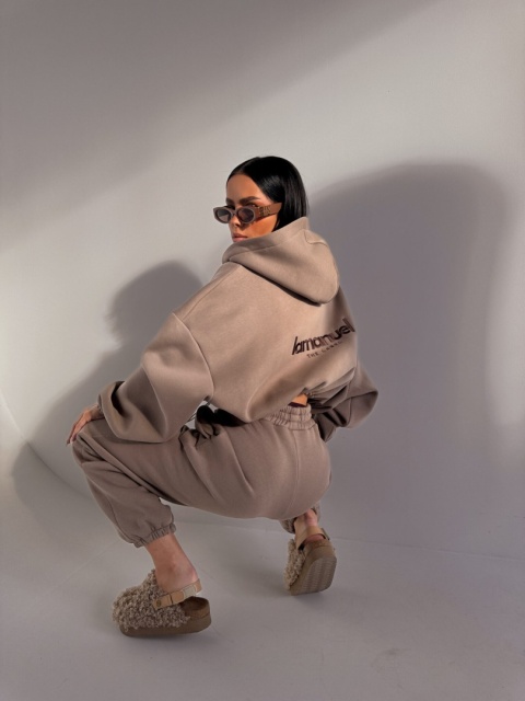 Dres CREAMY beż bluza i spodnie La Manuel