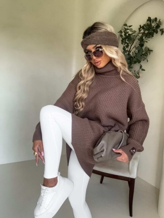 Sweter golf LAVER mleczna czekolada By Me