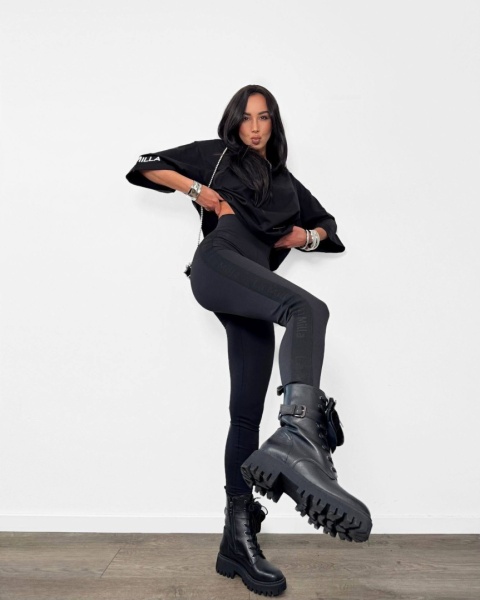 Legginsy czarne z logowaną gumą po długości La Milla