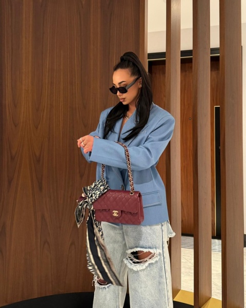 Marynarka z widocznymi szwami niebieska La Milla