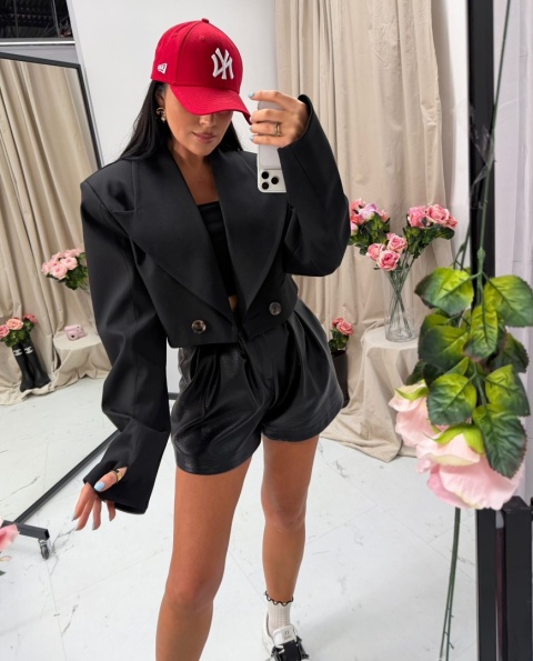 Krótka marynarka żakiet na paluszek czarna La Milla