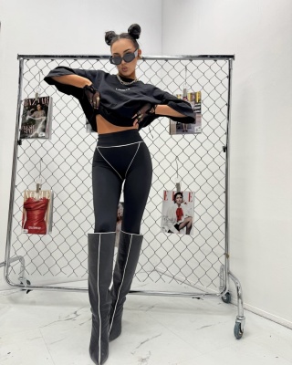 Legginsy stringi czarne La Milla