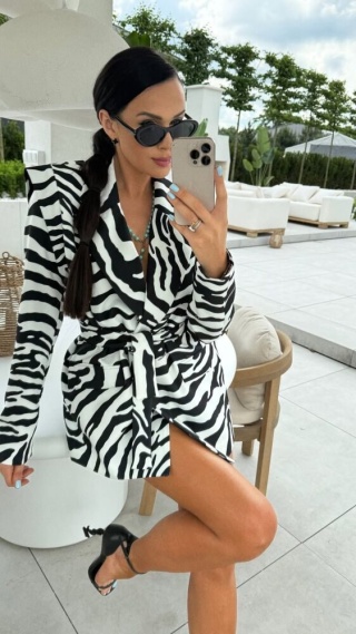 Marynarka oversize z poduszkami WIGILIA ZEBRA La Milla