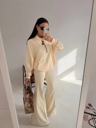 Bluza na suwak waniliowa La Milla