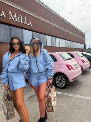 Komplet bluza na suwak i spodenki niebieski jeans La Milla
