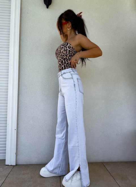 Jeansy FLARED – light jeans By Me