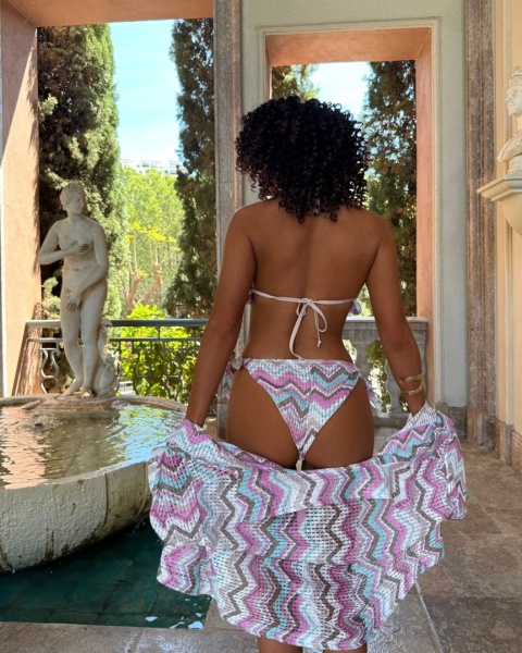 Komplet bikini i narzutka zygzak LA Milla