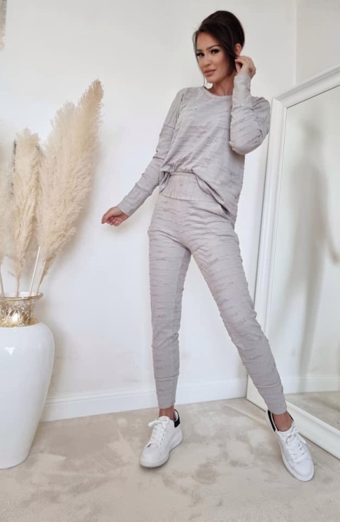 Legginsy z wysokim stanem z drapanego materiału - BY ME