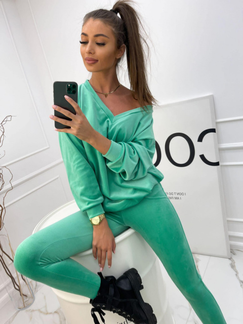 Leggings push up velor green BY MIELCZARKOWSKI Leggings push up velor green BY MIELCZARKOWSKI