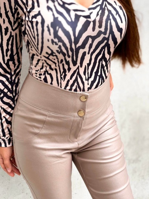 Woskowane spodnie z wysokim stanem i push up MISSY beżowe - BY MIELCZARKOWSKI