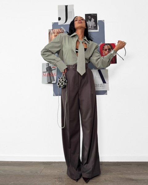 Koszula slim z krawatem oliwka La Milla