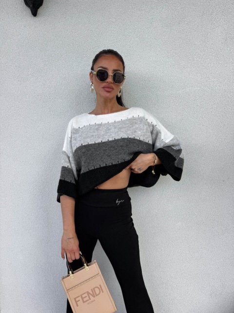 Sweter SOFT pasy – szaro czarny By Me