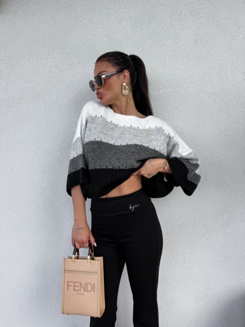 Sweter SOFT pasy – szaro czarny By Me