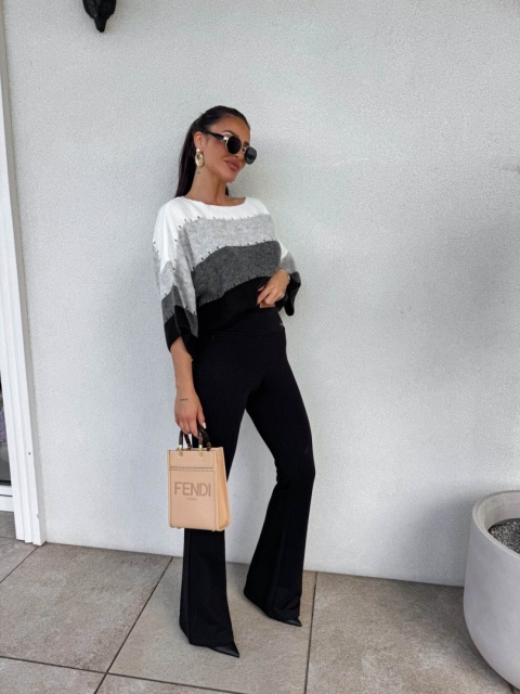 Sweter SOFT pasy – szaro czarny By Me