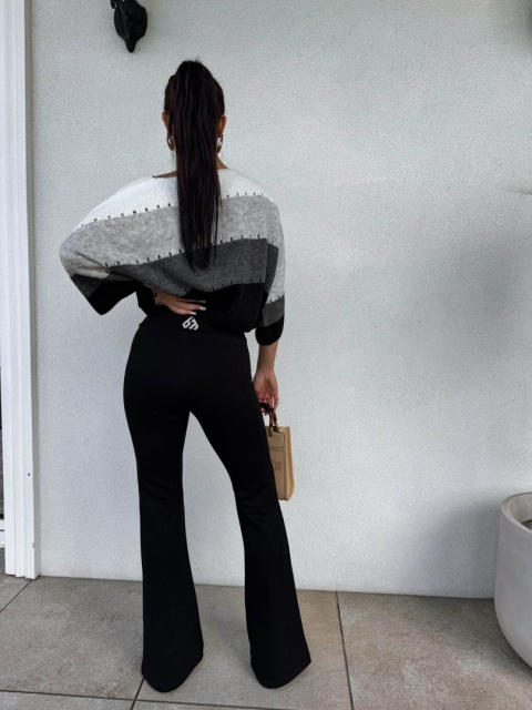Sweter SOFT pasy – szaro czarny By Me