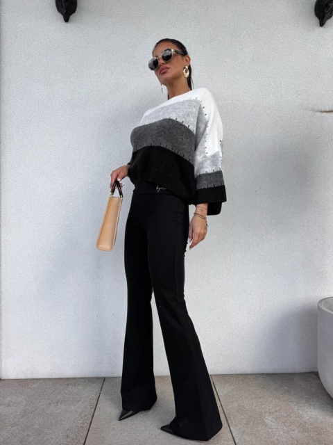 Sweter SOFT pasy – szaro czarny By Me