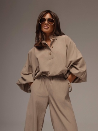 Komplet spodnie i bluza na guziki beż Agatha Fashion