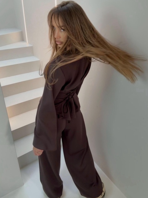 Komplet z wiązaniem z tyłu czekolada Agatha Fashion