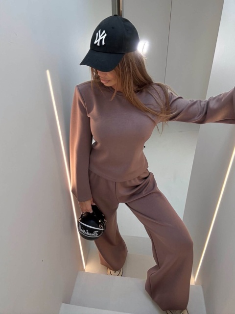 Komplet z wiązaniem z tyłu mleczna czekolada Agatha Fashion