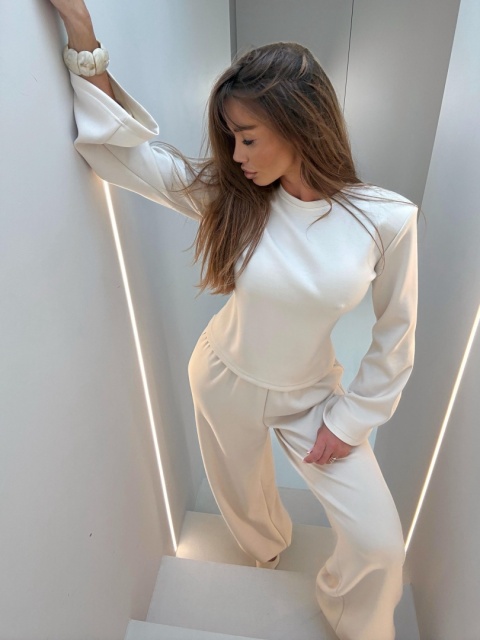 Komplet z wiązaniem z tyłu ecru Agatha Fashion