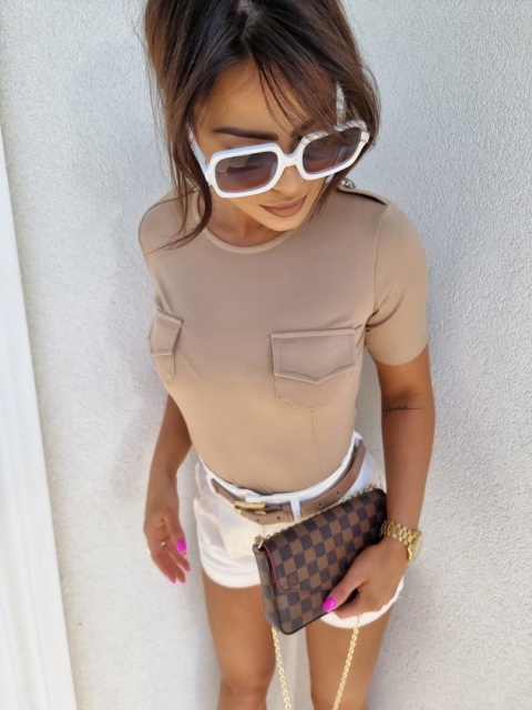 Bluzka z kieszonkami i pagonami SYLVIE camel - BY ME