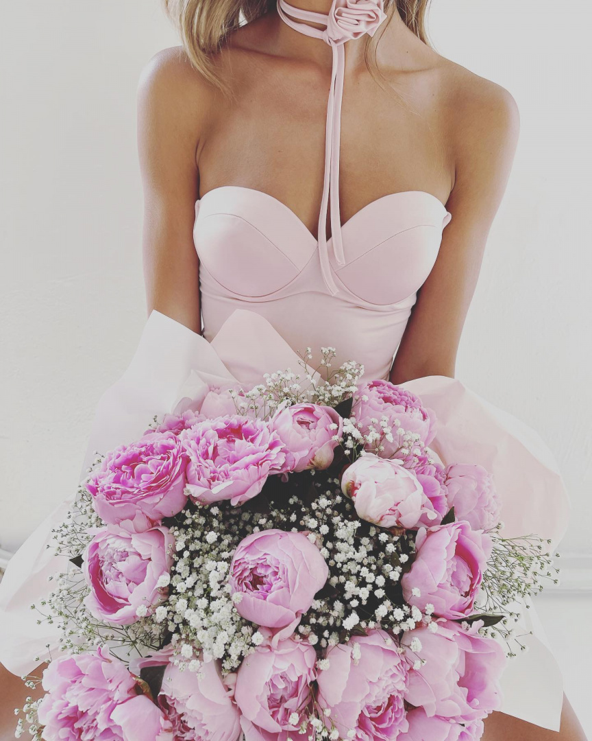 Body z chokerem SO IN LOVE pudrowe - LA MILLA Body z chokerem SO IN LOVE pudrowe - LA MILLA