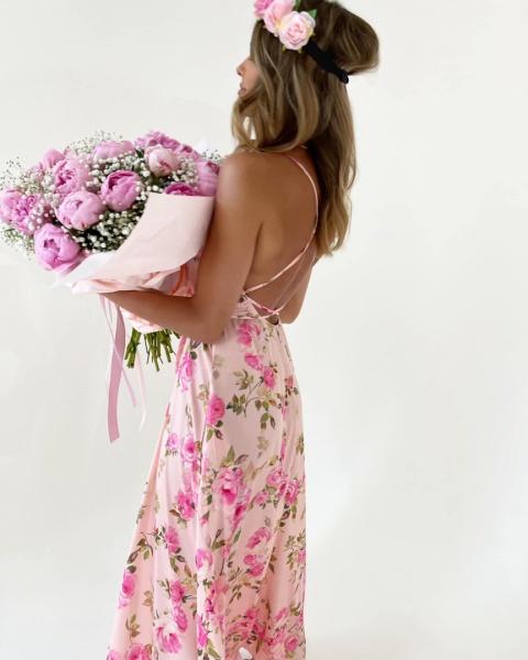 Długa satynowa sukienka - LA MILLA