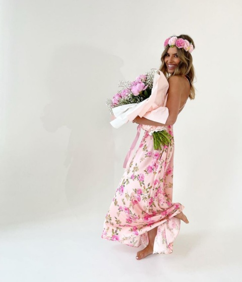 Długa satynowa sukienka - LA MILLA