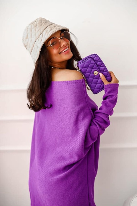 Sweter z łódkowym dekoltem FLAMINGO fiolet - ME GUSTA