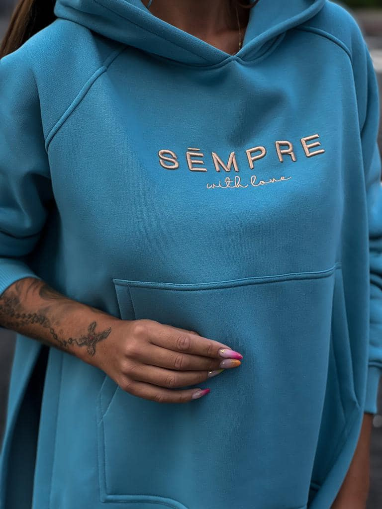 Bluza SARA LOGO niebieska z beżowym napisem - SEMPRE