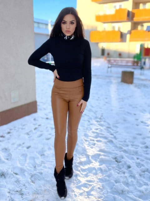 Legginsy push up eko skóra połysk karmel - BY MIELCZARKOWSKI