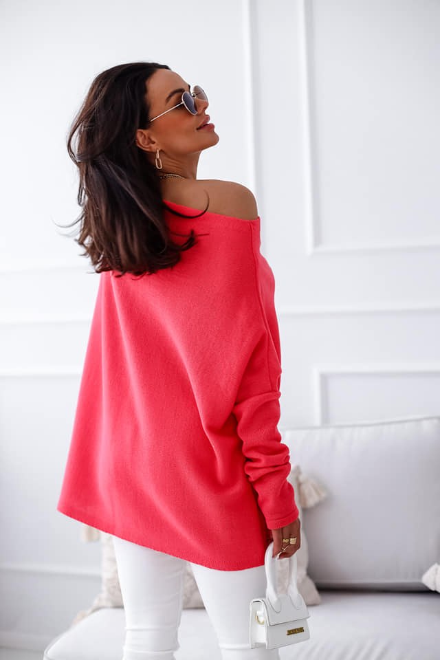 Sweter z łódkowym dekoltem FLAMINGO koralowa czerwień - ME GUSTA Sweter z łódkowym dekoltem FLAMINGO koralowa czerwień - ME GUSTA