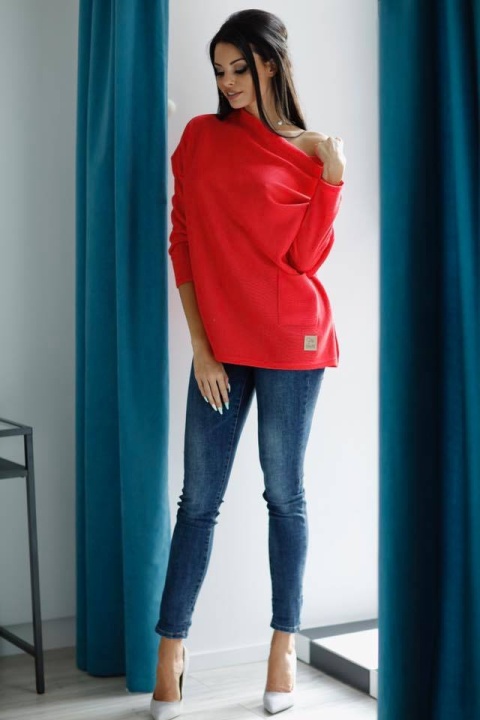 Sweter z łódkowym dekoltem FLAMINGO koralowa czerwień - ME GUSTA